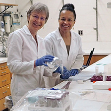 Friederike Jayes and Darlene Taylor in a laboratory setting